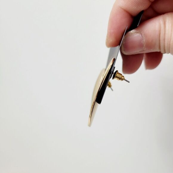 Brand New Forever 21 Gold Tone Earrings - Picture 4 of 5